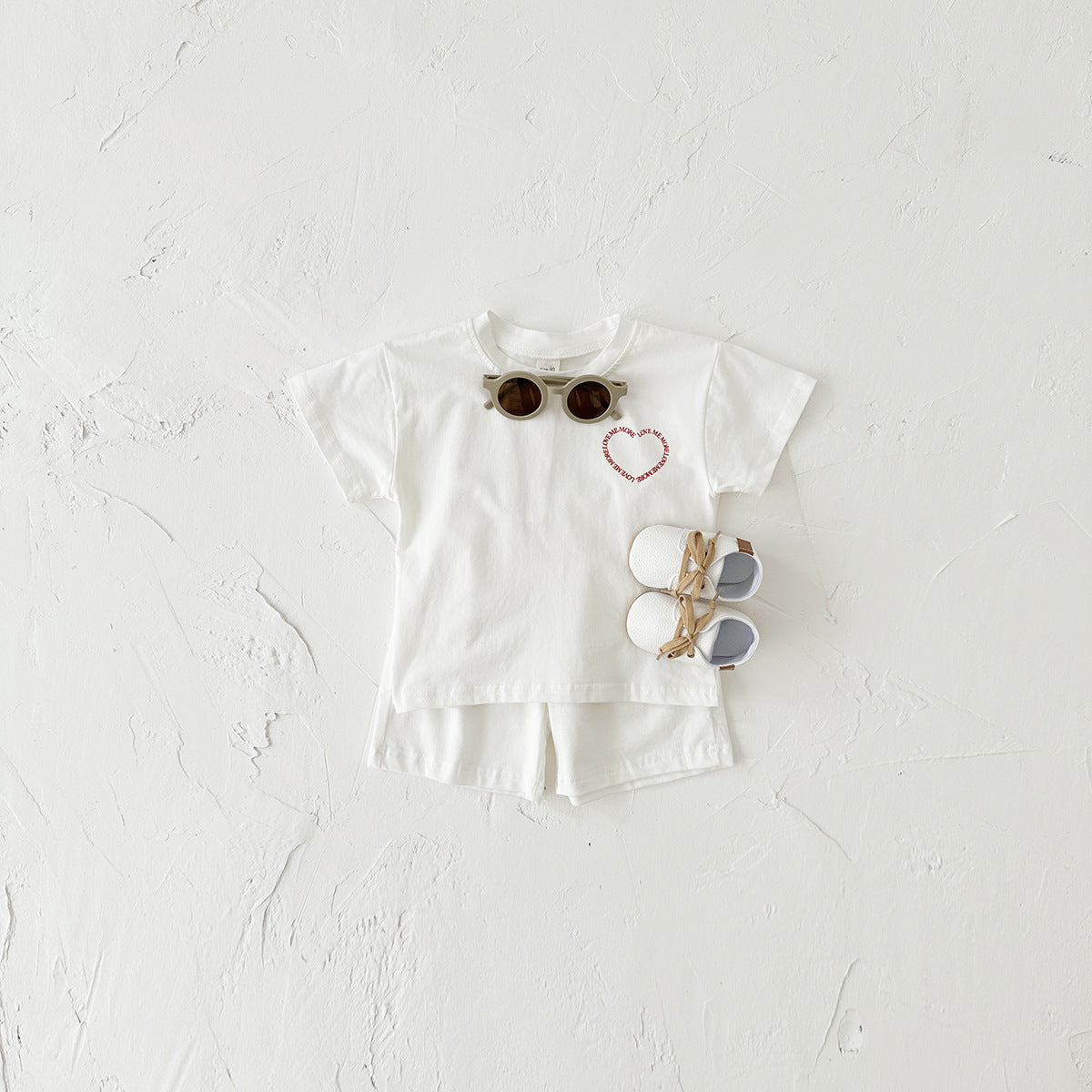 Heart Print Baby Outfit – 2-Piece Set for Girls