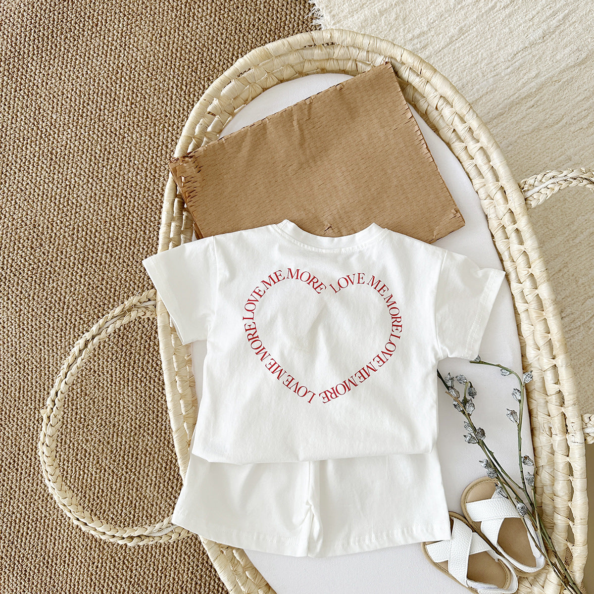 Heart Print Baby Outfit – 2-Piece Set for Girls