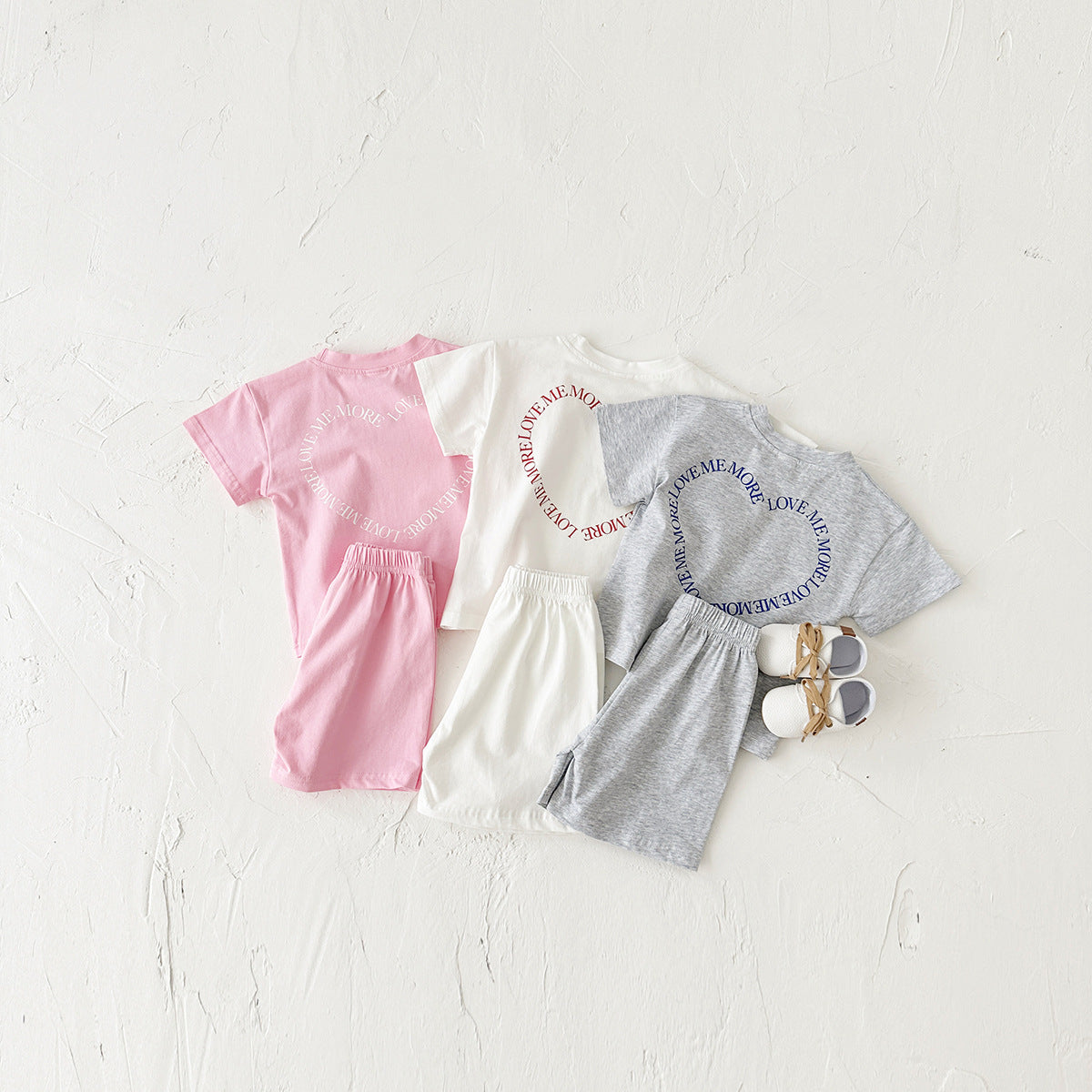 Heart Print Baby Outfit – 2-Piece Set for Girls